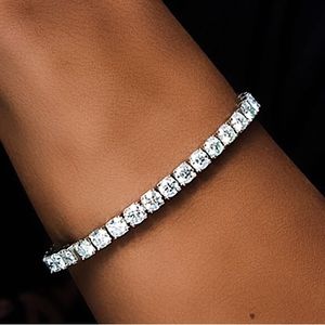 🧡10/$45🧡GUC CZ Gold Tennis Bracelet